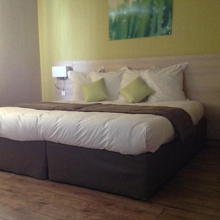 The Originals City, Hotel Des Lys, Dreux Ngoại thất bức ảnh
